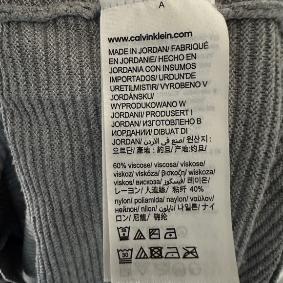 Calvin Klein Top - Picture 7 of 8